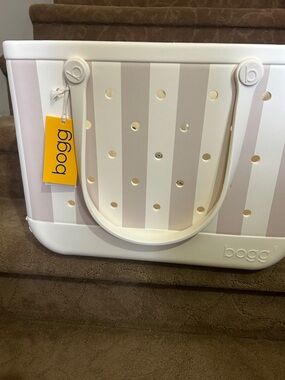 NWT BEACHSIDE STRIPE LARGE BOGG BAG
